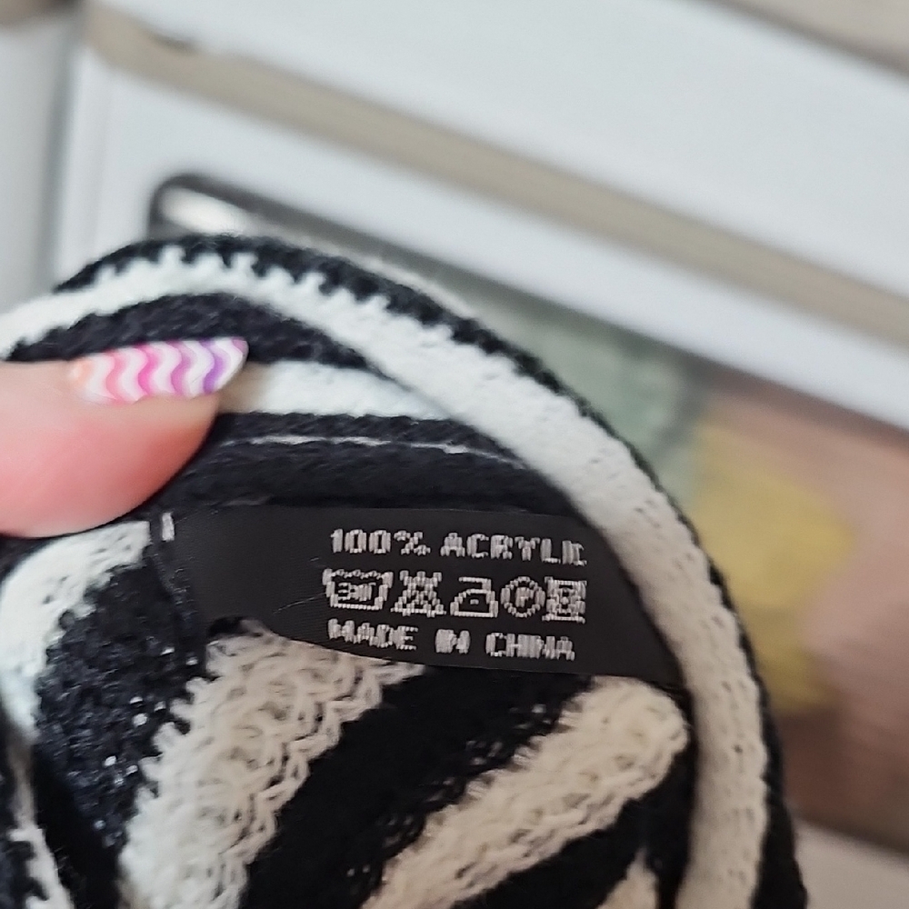 Striped Black and White Poncho - Picture 4 of 4